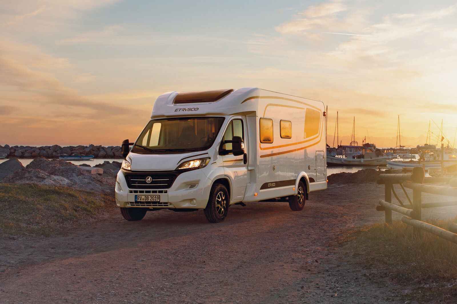 Die stilvollen Etrusco-Reisemobile sind nun auch in der Schweiz erhältlich.