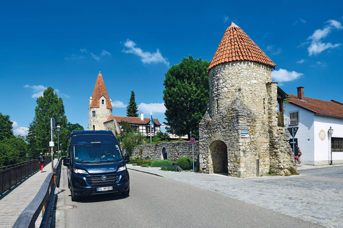 Notre visite d’Abensberg suit les remparts de la ville et la Maderturm.
