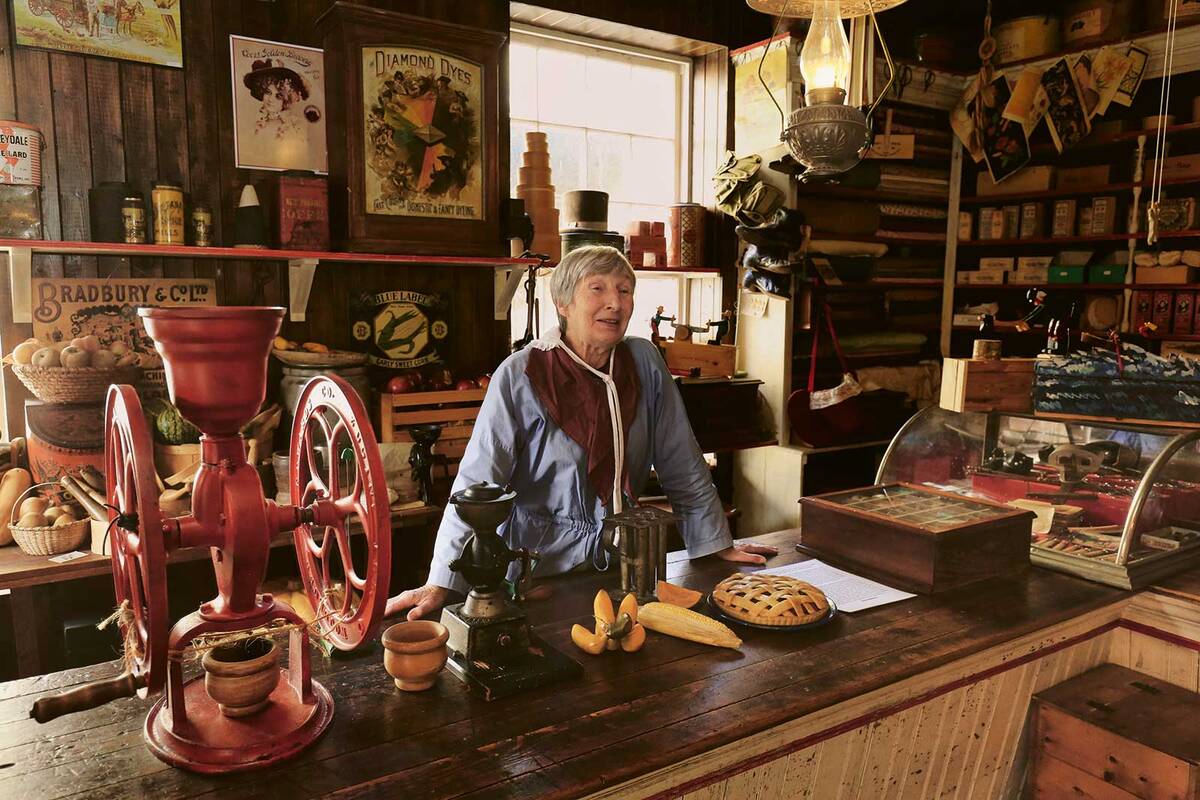 Un magasin général dans le musée en plein air.