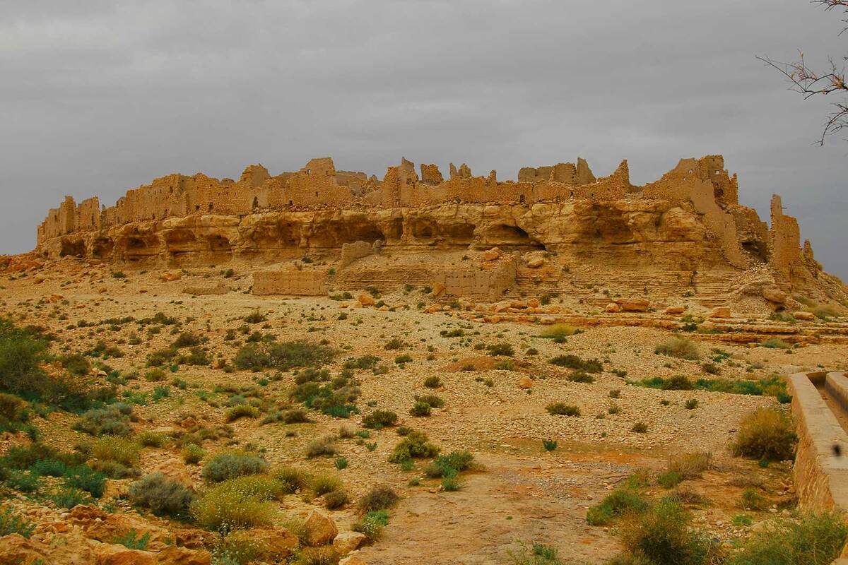 Kasbah La kasbah de Meski, un joyau historique au-dessus de la vallée du Ziz. – ein historisches Juwel oberhalb des Ziz-Tales.