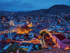 Guanajuato est l’une des fameuses villes d’argent du Mexique. Elle se trouve dans une vallée montagneuse à environ 2000 mètres d’altitude.