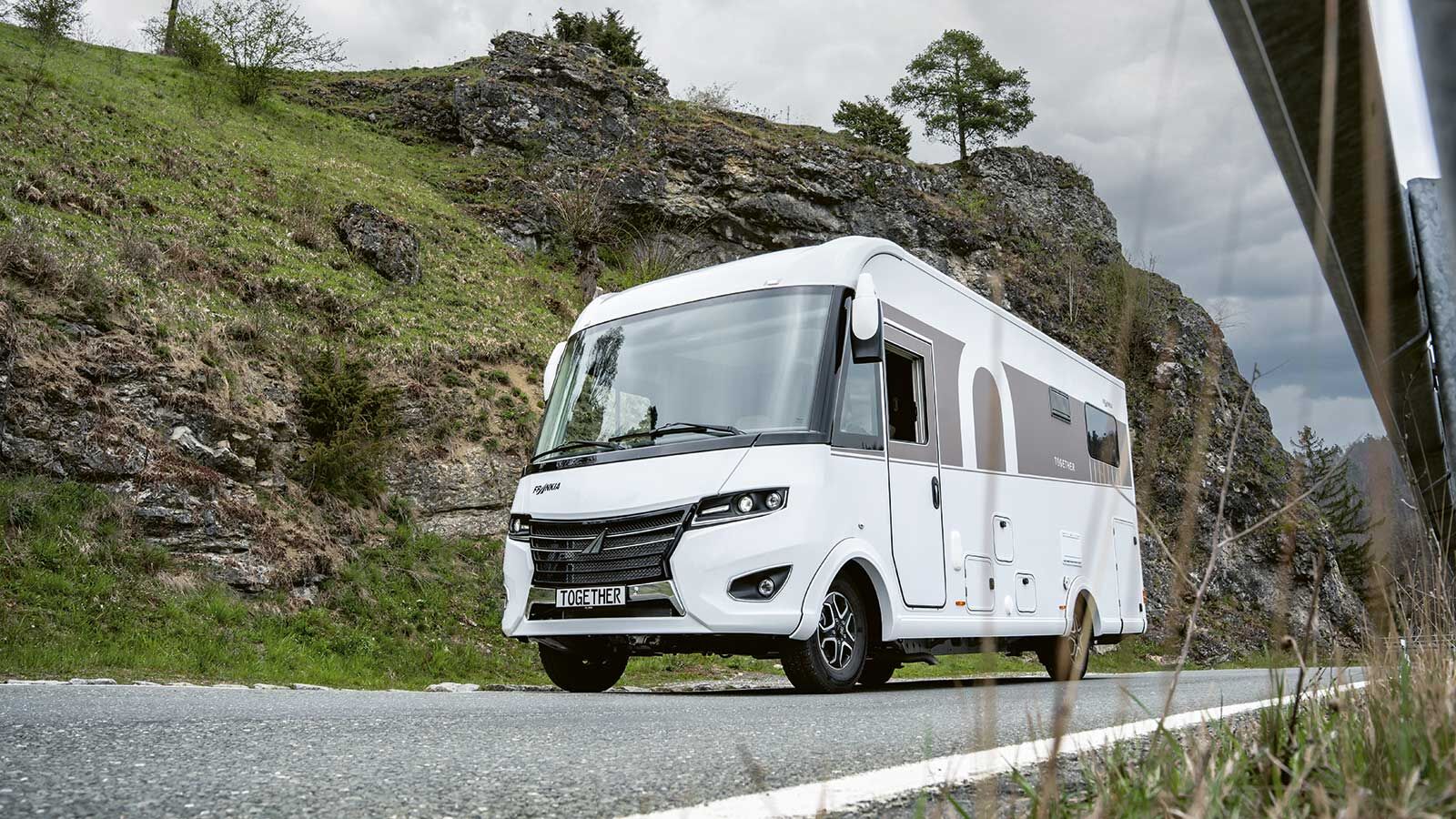 Besonderes Design, besonderer Komfort: der Frankia Togheter Alkoven/Integriert.