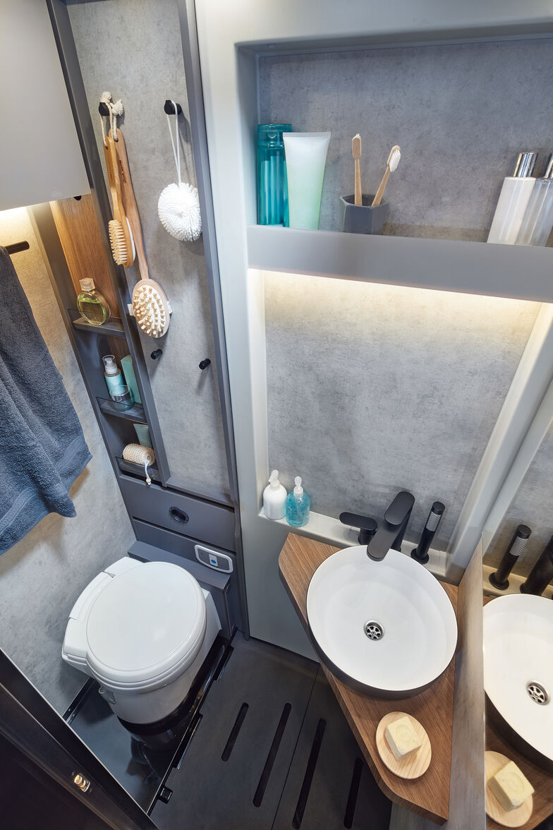 Platz sparender, aber gleichzeitig gut nutzbarer Duschraum.