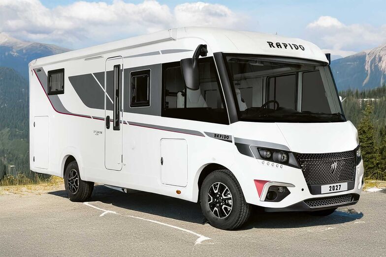 Avec une largeur de seulement 2,17 m, le Rapido C66i est très maniable et fin, sans impression d’être à l’étroit à l’intérieur.