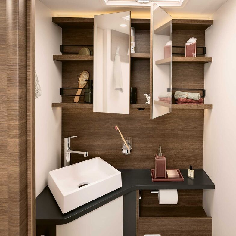 L’espace sanitaires est spacieux et confortable ...