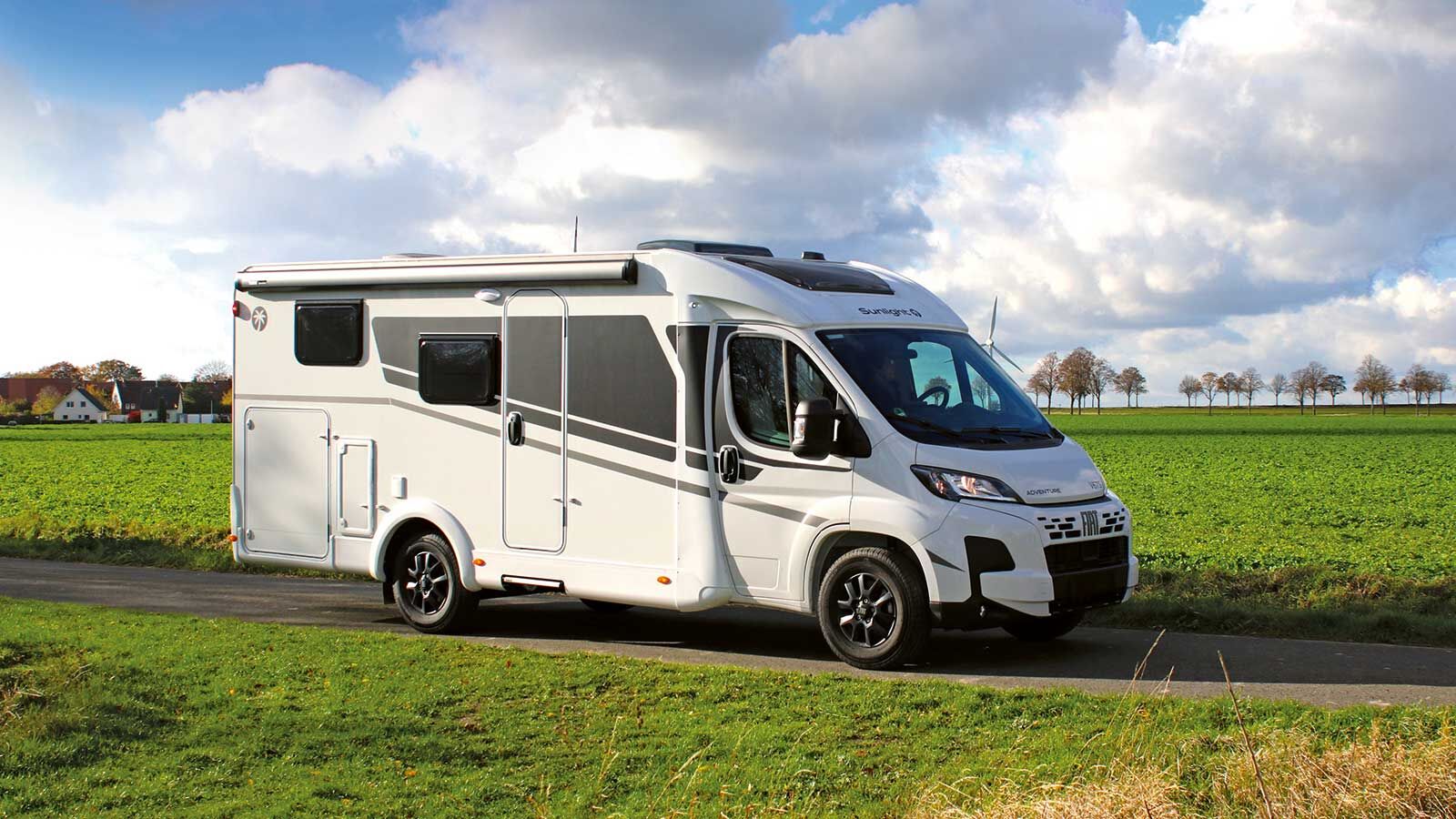 Das Exterieur des schmalen Adventure V 67 S vermittelt von allen Seiten ein adrettes Erscheinungsbild, zumal auch die Verarbeitungsqualität stimmt.