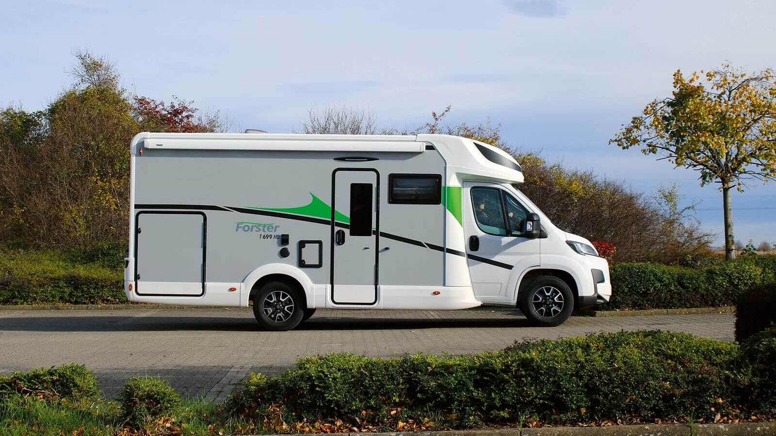 Le profilé Forster T 699 HB présente une allure moderne et ­séduit également en matière de structure, de véhicule de base et d’équipement.