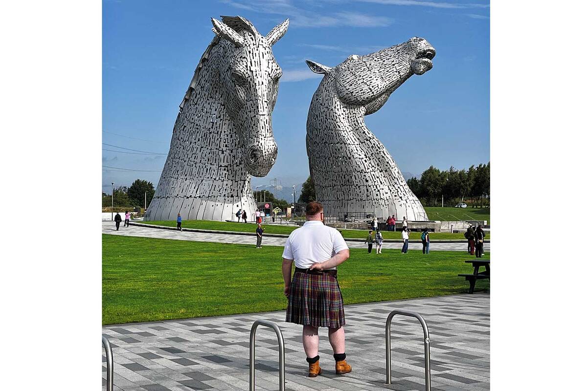 « The Kelpies », deux têtes de cheval en acier inoxydable du sculpteur Andy Scott. Avec près de 30 mètres de haut, ces sculptures sont parmi les plus imposantes d’Écosse.